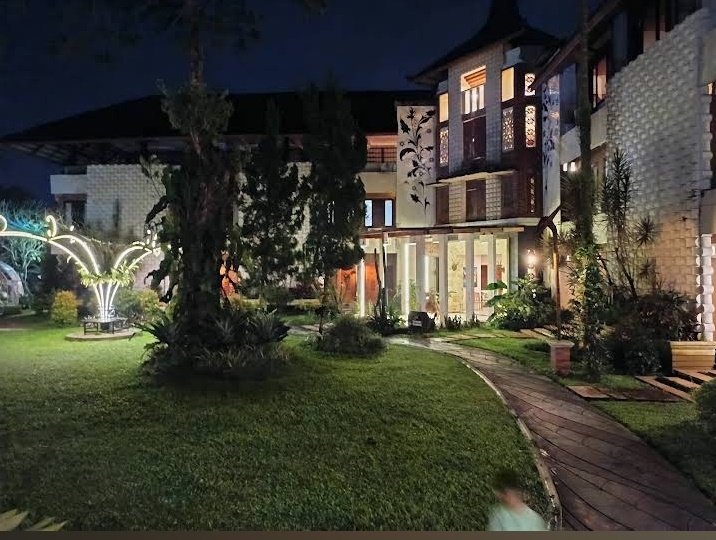 view the village resort